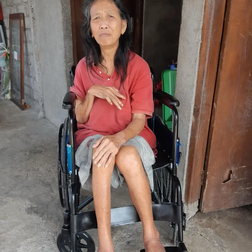 ibu-village-bring-donation